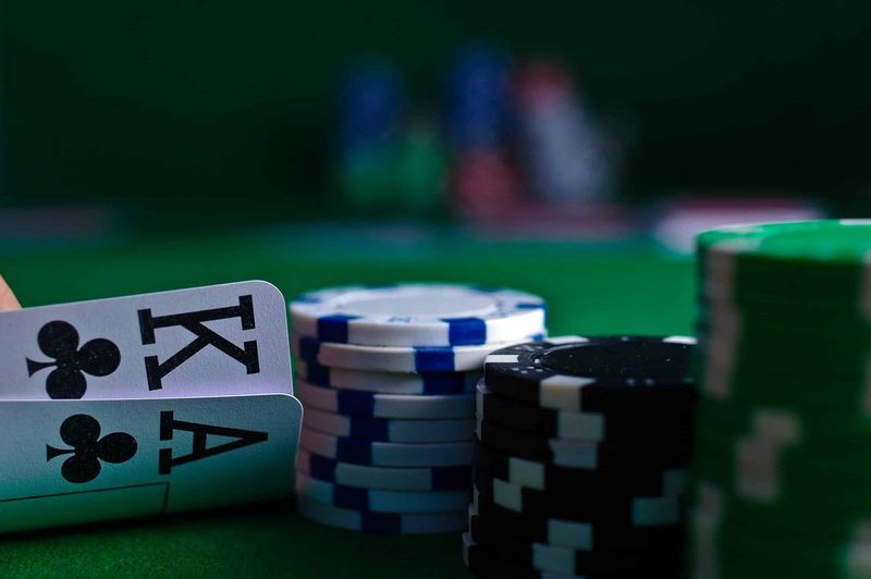 Sécurité mobile pour les joueurs de casino en ligne : protégez vos parties cet été